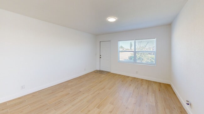 491 W Jordan Blvd, Pahokee, FL 33476 - photo 3