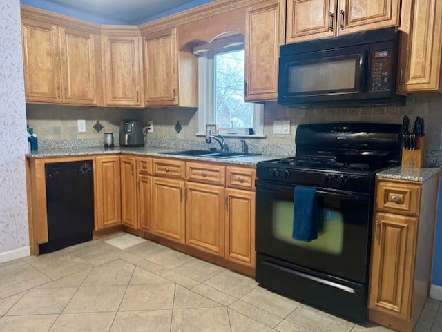 96 Pavilion Ave, Rumford, RI 02916 - photo 2