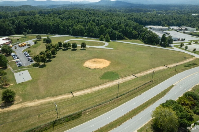 Upward Elementary has a great sports program.