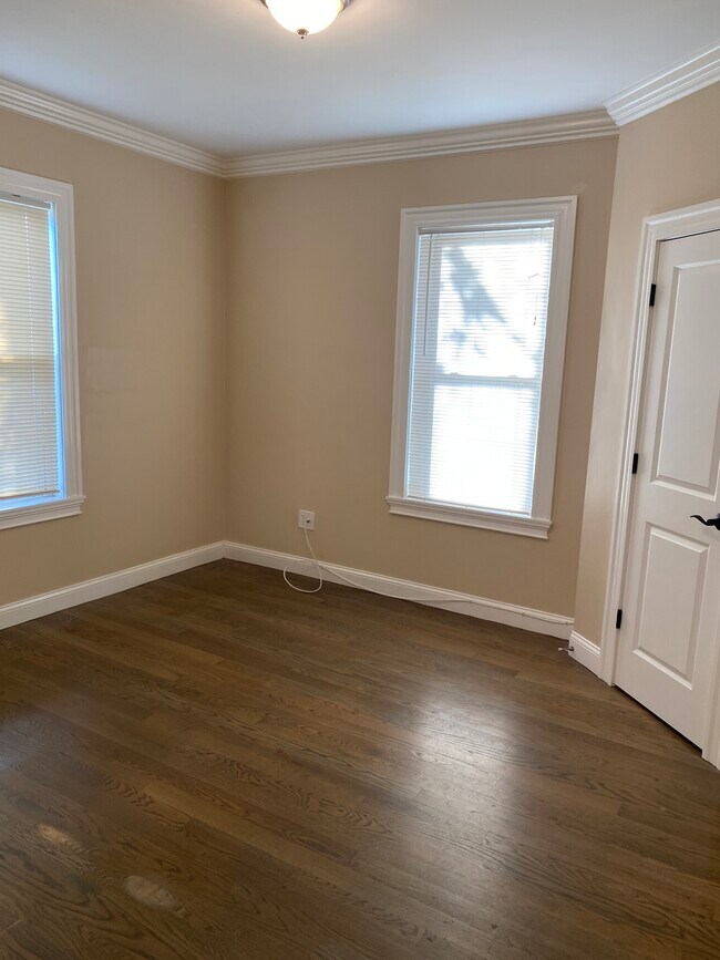 8 Buckley Ave, Jamaica Plain, MA 02130 - photo 7