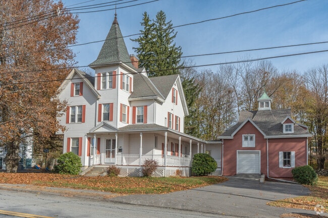 A large colonial manor signature to rural Massachusetts architecture.