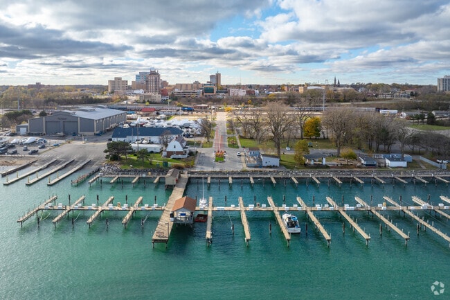 Lake County Gardens is minutes away from scenic lake views in Waukegan.