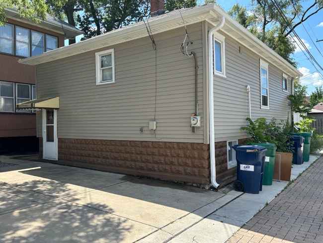 715 S Oak Park Ave, Oak Park, IL 60304 - photo 2