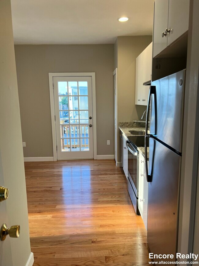 1084 Dorchester Ave Unit 1, Boston, MA 02125