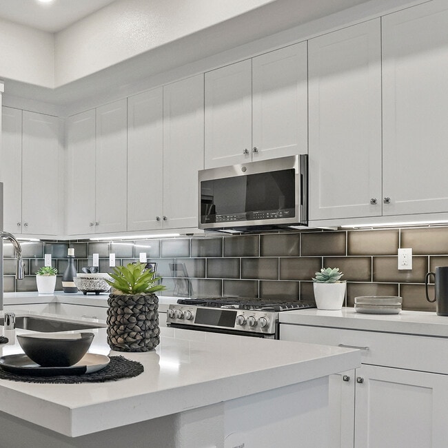 1345 Snowberry Place, Montebello, CA 90640 - photo 2