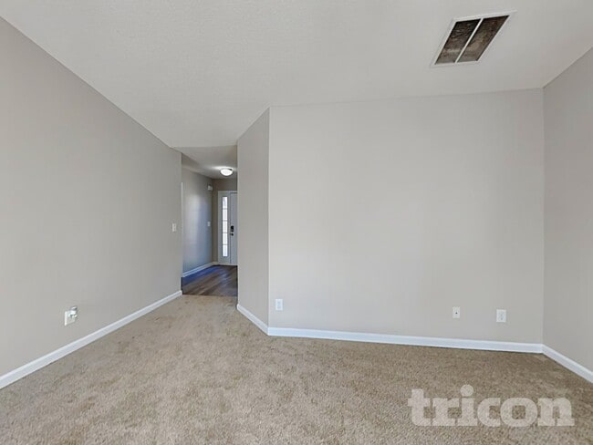 208 Ravenwood Ct, Bethlehem, GA 30620 - photo 3