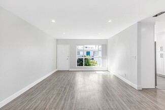 18543-18545 Clark St, Tarzana, CA 91356