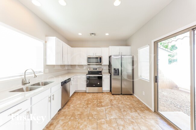 4680 E Laurel Ave, Gilbert, AZ 85234 - photo 6