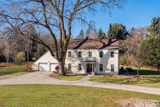 Colonial-style homes are among the housing options in Erin.
