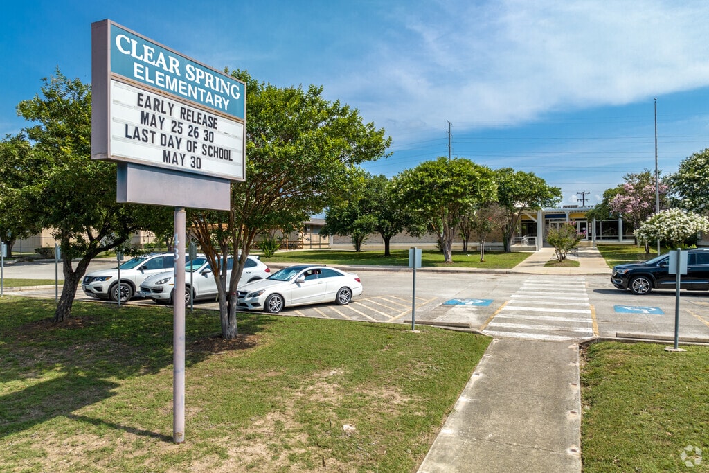 Clear Spring Elementary School, San Antonio TX Rankings & Reviews