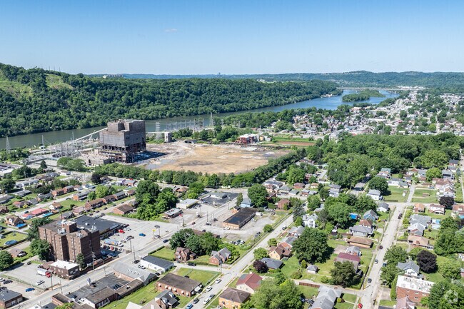 Springdale is about 18 miles from Pittsburgh located on the Allegheny River.