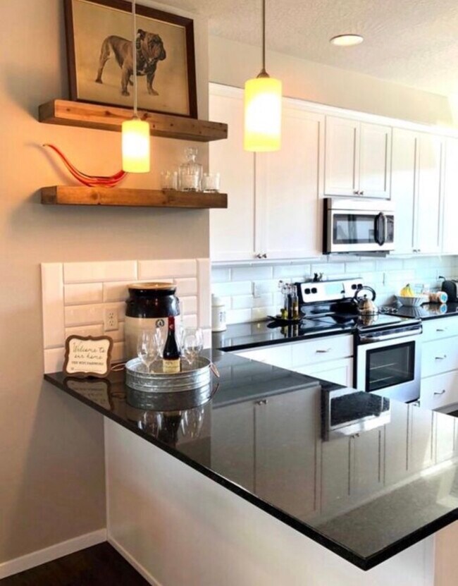 2403 W Bridge Ave, Spokane, WA 99201 - photo 2