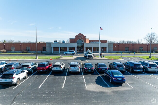 The student population of Stamping Ground Elementary School is 388 and the school serves K-5.