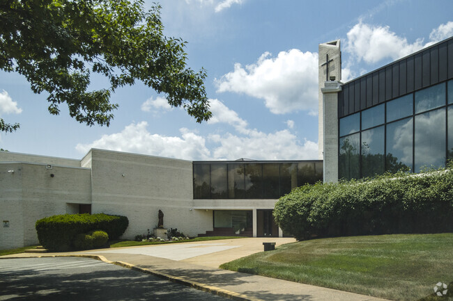 St. Luke Catholic School is a school in McLean.