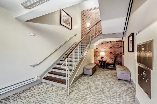 9000 Lorton Station Blvd unit 205, Lorton, VA 22079 - photo 5