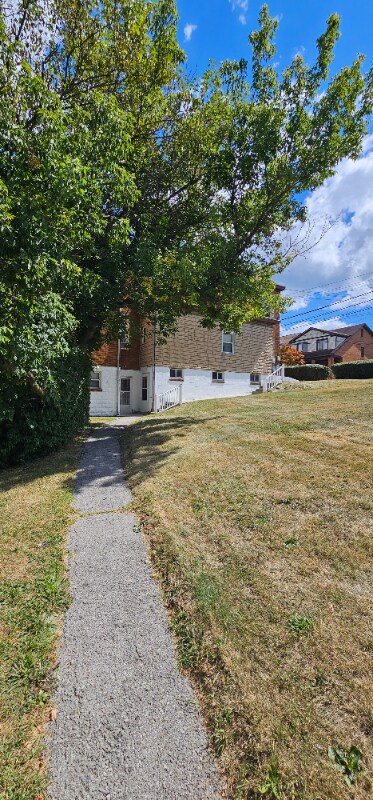 2769 Churchview Ave Unit 9, Pittsburgh, PA 15227