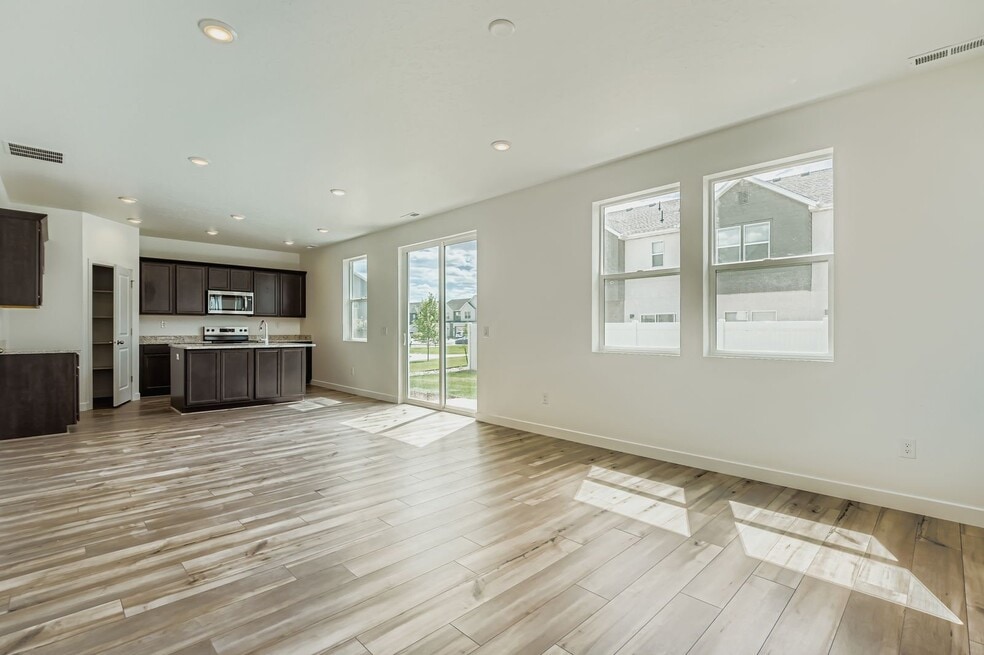 1671 N 800 W, Salem, UT 84653 - photo 1