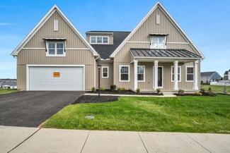 2034 N Fall Harvest Dr, Mechanicsburg, PA 17055