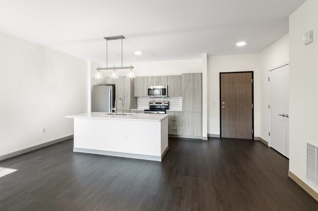 2420 E Capitol Dr unit 209, Shorewood, WI 53211 - photo 6