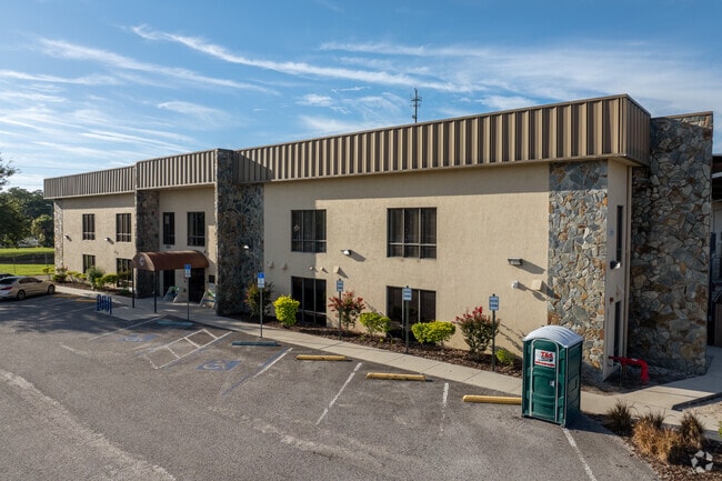 Osceola Technical College St. Cloud offers various programs for students to learn.