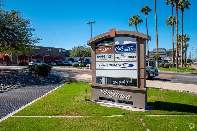 The Plaza in Colonia Del Valle offers local flavors and boutique shops.