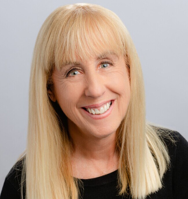 Teri Alvarez