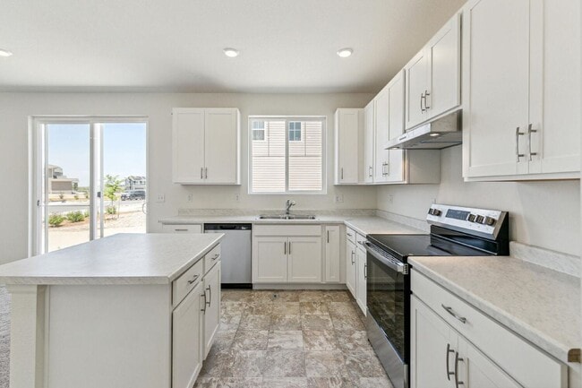 5738 N Jebel Way, Aurora, CO 80019 - photo 3