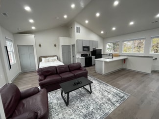 2253 N Kenwood Ave, Indianapolis, IN 46208