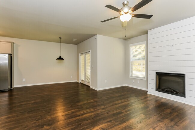 1239 Spring Marsh Ct NE, Gainesville, GA 30501 - photo 4