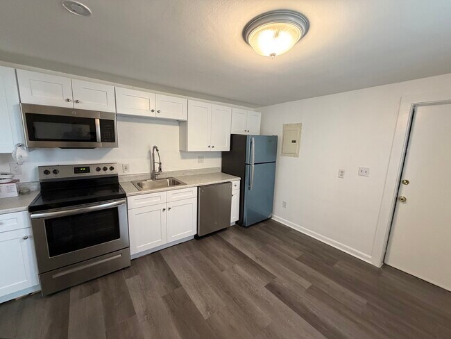 149 Adams St, Waltham, MA 02453 - photo 6