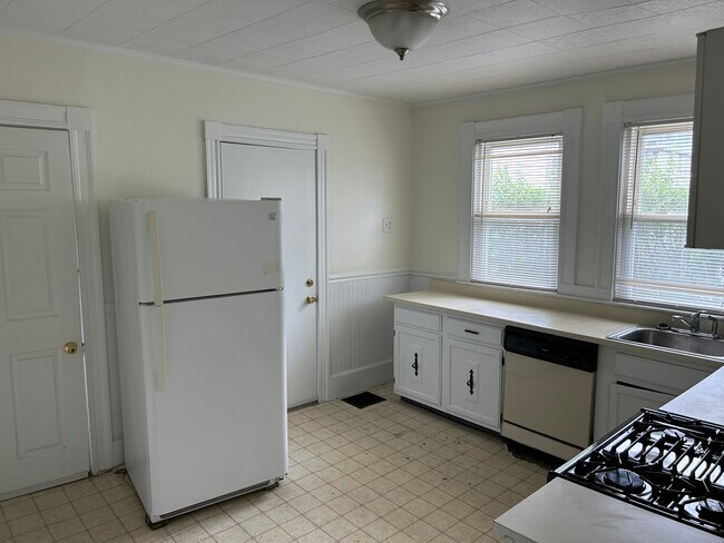 27 Albion St unit R, Somerville, MA 02143 - photo 6