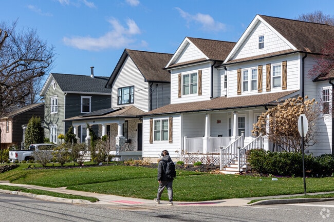 Most homes in Nutley feature large porches and expansive lawns.