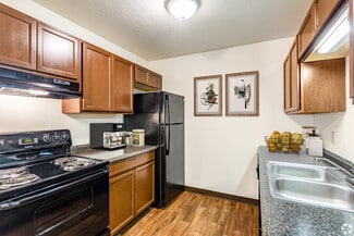 9211 E Harry St, Wichita, KS 67207