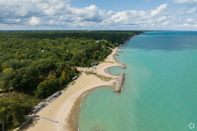 Rosewood Beach is a popular spot for swimming, sunbathing and picnicking.