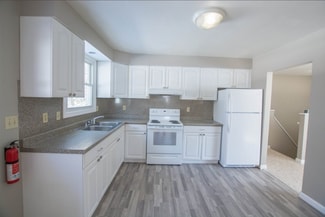 62 Venus Ave, Burlington, VT 05408