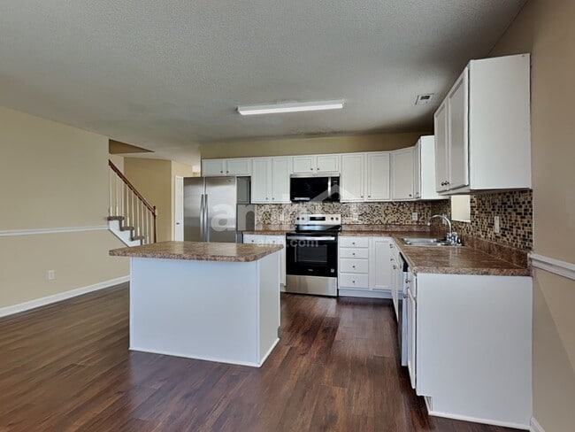 4924 Lighthouse Ct, Winston Salem, NC 27127 - photo 3