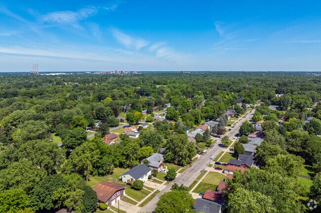Forest View is a beautiful community located minutes from downtown Lansing.