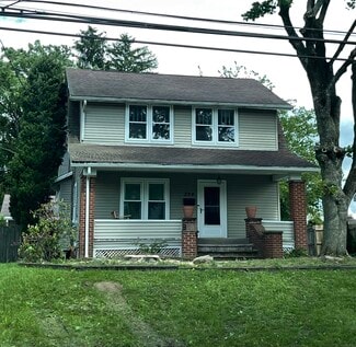 224 Woodside Ave NE, North Canton, OH 44720