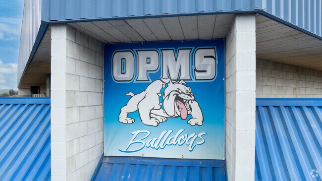 Olive Peirce Middle School in Ramona, CA is home of the Bulldogs!