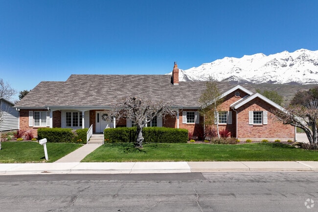 Ranch-style homes are one of the more popular home styles in Orchard South.