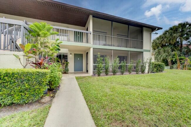 6446 Chasewood Dr, Jupiter, FL 33458 - photo 4