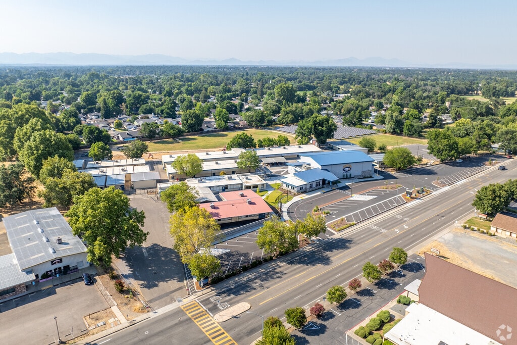Meadow Lane Elementary School is located in Anderson, CA.