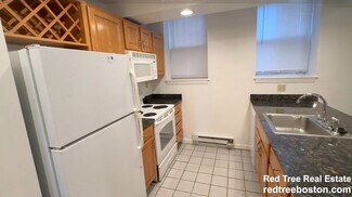 117 Park Dr Unit 8, Boston, MA 02215
