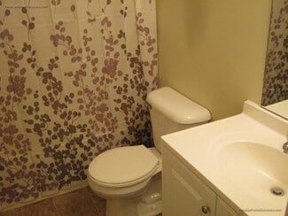 9 Saint Joseph St, Fall River, MA 02723