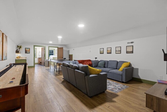 250 Mt Della Rd unit ID1094258P, Pikeville, TN 37367 - photo 5