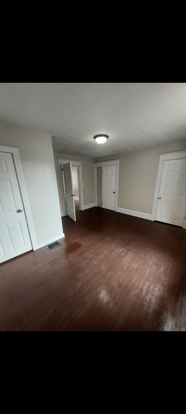 216 Wilson Ave, Johnson City, TN 37604 - photo 5