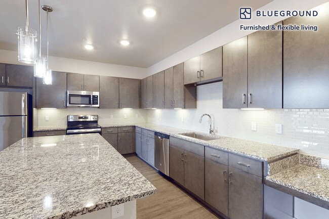 13195 W Progress Cir unit FL2-ID1712A, Littleton, CO 80127 - photo 6