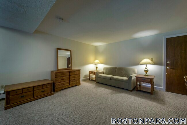 15 Chester St unit 24, Cambridge, MA 02140 - photo 5