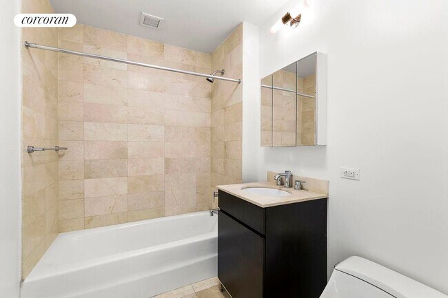 181 E 119th St, New York, NY 10035 - photo 4