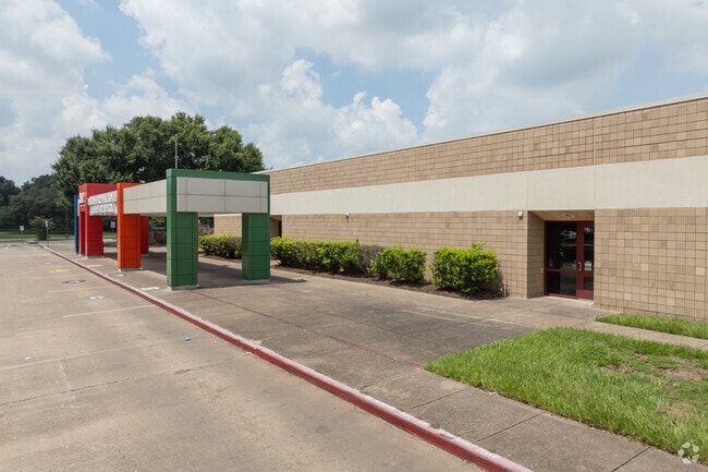 It boasts a diverse student body, fostering a vibrant community.